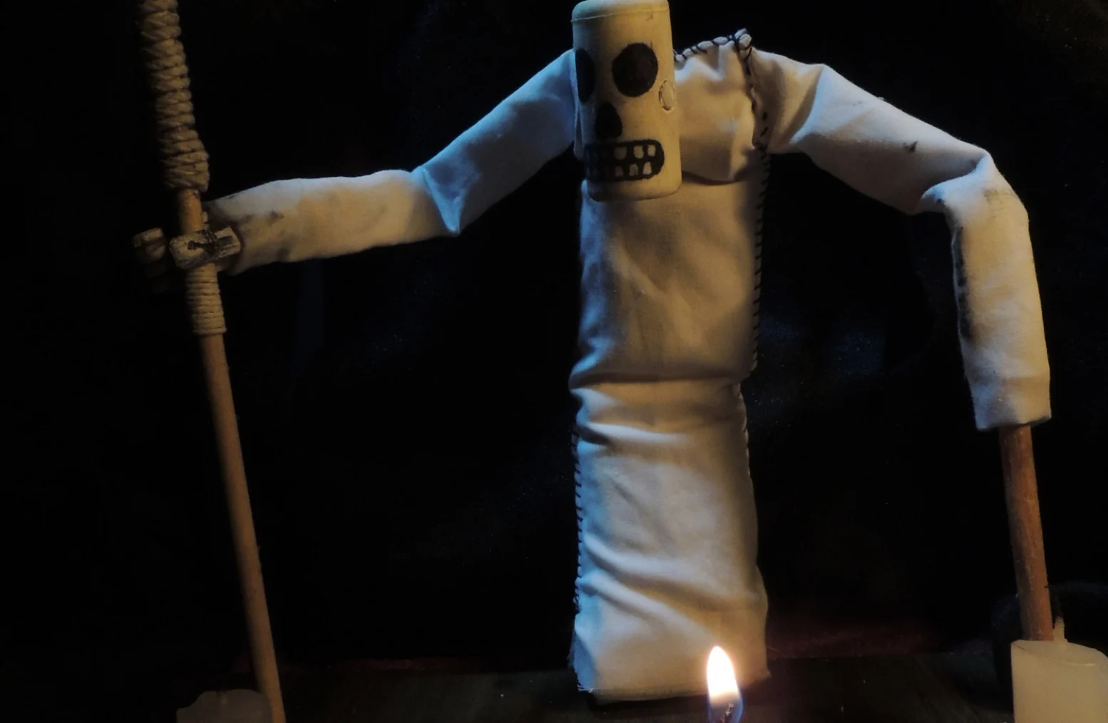 Escena de la obra El titiritero y la muerte